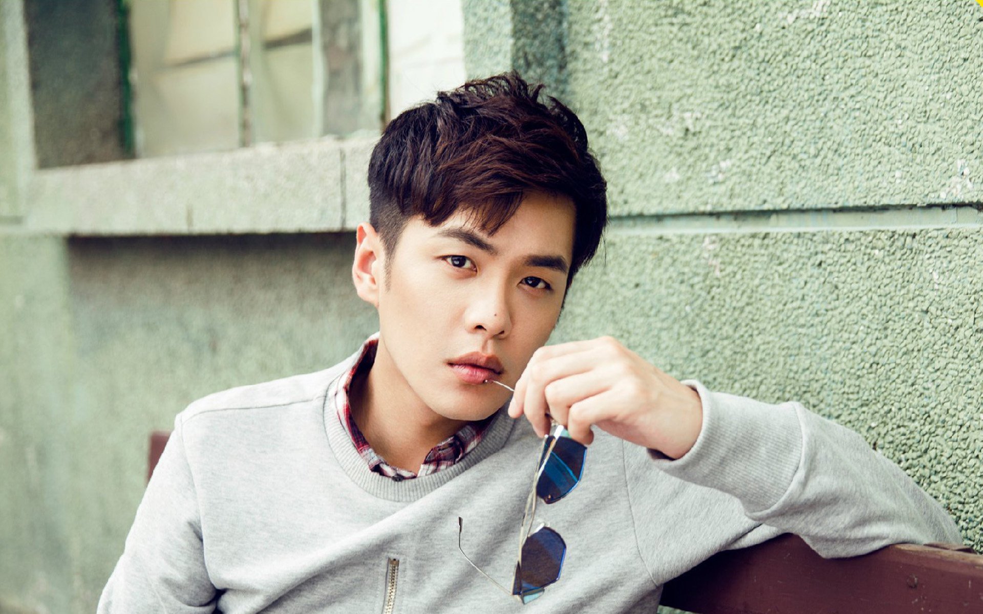 爱游戏官网-球员是否应成为反仇恨言论倡导者，h球员不当言论